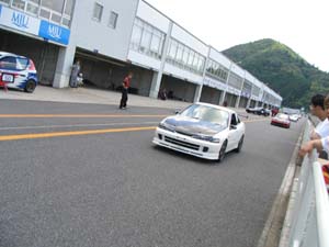 0616.jpg (19255 �o�C�g)