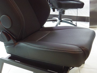 RECARO�i���J���V�[�g�j�@LX-F�@TR�@NN�@BK�i�A�[�����X�g�̌��t���^�C�v�j
