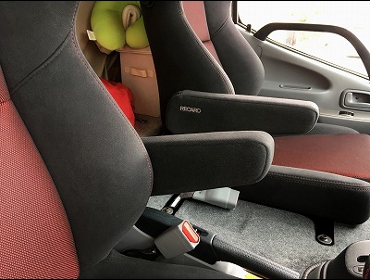 TOYOTA�@�J�����[�h�i2020�N�j�@�Ɂ@RECARO�i���J���j�@SR-7F�@GK100�@BK/RED�~���E�@����