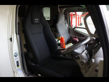 TOYOTA�@�J�����[�h�@Y231���@�Ɂ@RECARO�i���J���j�@LX-F�@TR�@NN BK�@����