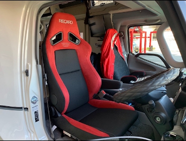 TOYOTA�@�J�����[�h�@�A�l�b�N�X���o�e�B52DB�i2021�N�j�@�Ɂ@RECARO�i���J���j�@SR-7F�@GU100�@BK/RED�@�A�[�����X�g�t���@����