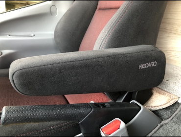 TOYOTA�@�J�����[�h�@�L�����s���O�J�[�i2020�N�j�@�Ɂ@RECARO�i���J���j�@SR-7F�@GK100�@BK/RED�@�A�[�����X�g�t���@�~���E�@����