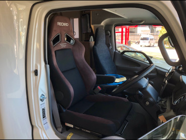 TOYOTA�@�N���A�@�J�����[�h�i2021�N�j�@�Ɂ@RECARO�i���J���j�@SR-7F�@GU100H�@�u���E���@�V�[�g�q�[�^�[�t���@����