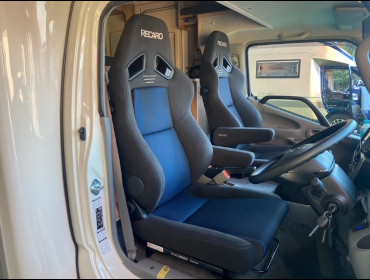 TOYOTA�@�N���A�@�J�����[�h�i2021�N�j�@�Ɂ@RECARO�i���J���j�@SR-7F�@GK100�@BK/�u���[�@�V�[�g�q�[�^�[�t���@�~���E�@����