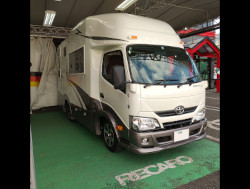 TOYOTA�@�J�����[�h�@�L�����s���O�J�[�@�Ɂ@RECARO�i���J���j�@LX-F�@WU110�@�u���E���@�A�[�����X�g�t���@�~���E�@����