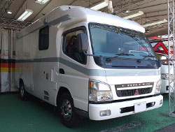 MITSUBISHI�@�L�����^�[�@FG82�i2005�N�j�@�Ɂ@RECARO�i���J���j�@SR-7F�@GU100�@�u���E���@�A�[�����X�g�t���@����