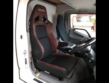 TOYOTA�@�J�����[�h�@GDY281���i2022�N�j�@�Ɂ@RECARO�i���J���j�@SR-7F�@GU100H�@�u���E���@�A�[�����X�g�t���@����