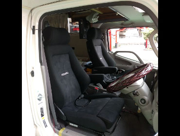 TOYOTA�@�J�����[�h�@KDY�@�Ɂ@RECARO�i���J���j�@�G���S���hMV�@BK�@���@�G���S���hD�@BK�@����