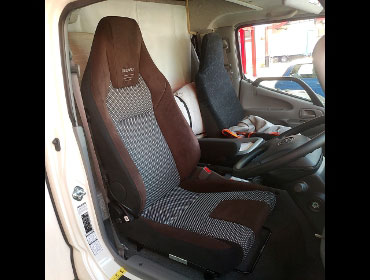 TOYOTA�@�i�b�c�@�N���[�����W���[�j�[�@GDY�i2022�N�j�@�Ɂ@RECARO�i���J���j�@LX-F�@WU110�@�u���E���@����