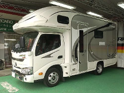 TOYOTA�@�J�����[�hCREA�@2DG-GDY281���i2023�N�j�@�Ɂ@RECARO�i���J���j�@LX-F�@WU110�@BK�@A/R�@�~���E�@����