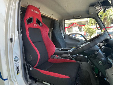 TOYOTA�@�J�����[�h�@TRY230(2023�N)�@�Ɂ@RECARO�i���J���j�@SR-7F�@GU100�@RED�@����