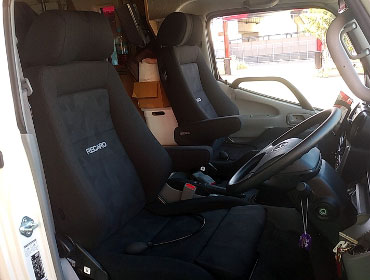 TOYOTA�@�J�����[�h�@KDY�i2021�N�j�@�Ɂ@RECARO�i���J���j�@�G���S���hMV�@BK�@���@�G���S���hD�@BK�@����