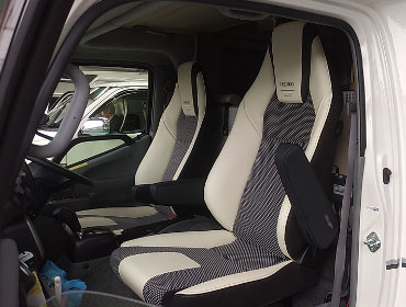 TOYOTA�@�J�����[�h�@���o�e�B52SP�@GDY281���i2023�N�j�@�Ɂ@RECARO�i���J���j�@LX-F�@WL110H�@���@A/R�@�~���E�@����