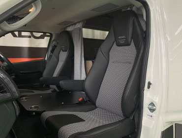 TOYOTA�@�n�C�G�[�X�@�L�����s���O�J�[�i2023�N�j�@�Ɂ@RECARO�i���J���j�@LX-F�@WL110H�@BK�@A/R�@�~���E�@����