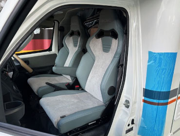 TOYOTA�@�^�E���G�[�X�@S413U�@�Ɂ@RECARO�i���J���j�@SR-C�@UT100H�@A/R�@�T�[�W�O���C�@���@SR-C�@UT100�@A/R�@�T�[�W�O���C�@����