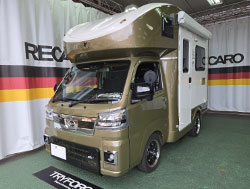 JP STAR HAPPY1�i2024�N�j�@�Ɂ@RECARO�i���J���j�@SR-C�@BK100�@A/R�@BK/BK�@���@SR-C�@BK100�@A/R�@BK/BK�@����