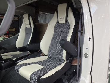 TOYOTA�@�i�b�c�N���A�@�J�����[�h�@GDY281���i2024�N�j�@�Ɂ@RECARO�i���J���j�@LX-F�@WL110H�@A/R�@�����U�[�@�~���E�@����