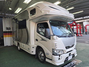 TOYOTA�@�J�����[�h�@GDY281���i2024�N�j�@�Ɂ@RECARO�i���J���j�@SR-C�@UT100�@A/R�@�T�[�W�O���C�@�~���E�@����