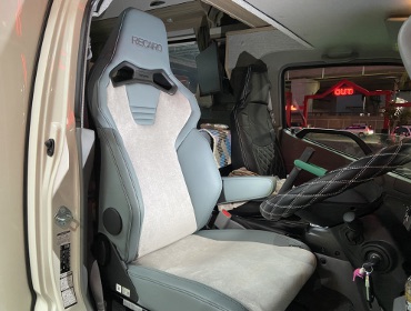 TOYOTA�@�J�����[�h�@GDY281���i2024�N�j�@�Ɂ@RECARO�i���J���j�@SR-C�@UT100H�@�T�[�W�O���C�@�V�[�g�q�[�^�[�t���@�A�[�����X�g�t���@����