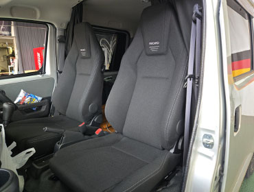 TOYOTA�@�^�E���G�[�X�@S413M�i2025�N�j�@�Ɂ@RECARO�i���J���j�@LX-F�@TR�@NN�@�~���E�@����