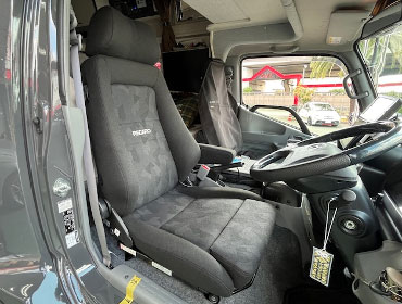 TOYOTA�@�J�����[�h�@GDY�i2024�N�j�@�Ɂ@RECARO�i���J���j�@�G���S���hMV�@BK�@����