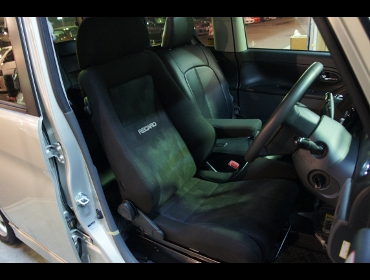 RECARO�i���J���V�[�g�j�@DAIHATSU�@�^���g�J�X�^��L375��RECARO�i���J���j�@�G���S���hD�@BK�@����