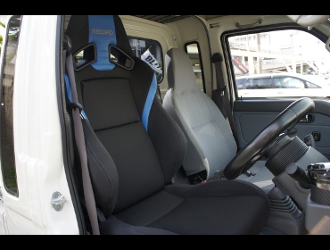 RECARO�i���J���V�[�g�j�@DAIHATSU�@�n�C�[�b�g�g���b�N�@�W�����{�@S211P��RECARO�i���J���j�@SR-7F Lassic �u���[�@����