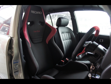 RECARO�i���J���V�[�g�j�@DAIHATSU�@�~���W�[�m�@L700S�Ƀ��J���@����@SR-6 �X�[�p�[�V���^���NNU�@����