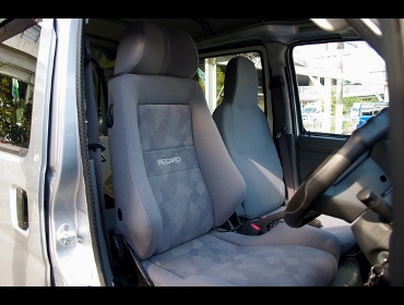 RECARO�i���J���V�[�g�j�@DAIHATSU�@�n�C�[�b�g�J�[�S�@S331V�Ƀ��J���@�G���S���hD�@�O���C�@����