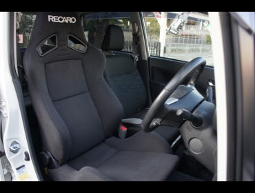 RECARO�i���J���V�[�g�j�@DAIHATSU�@���[�u�@LA100S�Ƀ��J���@SR-7 KK100�@BK�@����