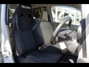 RECARO�i���J���V�[�g�j�@DAIHATSU�@���[�uX�^�[�{�@LA100S�Ƀ��J���@SR-6 KK100S BK�@����
