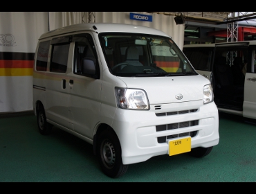 DAIHATSU�@�n�C�[�b�g�J�[�S�@S321V�@�Ɂ@RECARO�i���J���j�V�[�g����