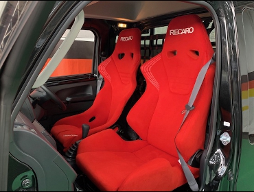 DAIHATSU�@�n�C�[�b�g�W�����{�@�Ɂ@RECARO�i���J���j�@RS-GS�@RED�@���@SR-6�@KK100S�@RED�@����