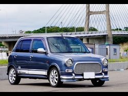DAIHATSU�@�~���W�[�m�@L700S�@5MT�@5�h�A�i2003�N3���j�@�Ɂ@RECARO�i���J���j�@SR-7F�@GU100�@BK�@����