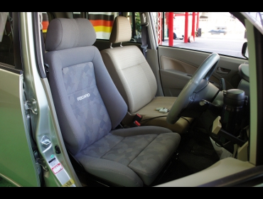 DAIHATSU�@���[���@LA100S�i2013�N�j�@�Ɂ@RECARO�i���J���j�@�G���S���hMV�@�O���C�@����