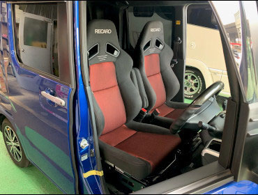 DAIHATSU�@�E�G�C�N�@LA700�i2017�N�j�@�Ɂ@RECARO�i���J���j�@SR-7F�@GK100�@BK/RED�@�A�[�����X�g�t���@�V�[�g�q�[�^�[�t���@�~���E�@����