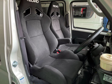 DAIHATSU�@�n�C�[�b�g�J�[�S�@3BD-S331V�i2022�N�j�@�Ɂ@RECARO�i���J���j�@SR-7�@KK100�@BK�@���@SR-7F�@KK100�@����