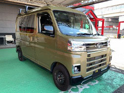 DAIHATSU�@�A�g���[�@S700V�i2022�N�j�@�Ɂ@RECARO�i���J���j�@SR-7F�@GK100�@BK�@A/R�^�C�v�@����