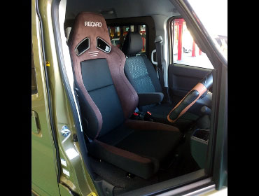DAIHATSU�@�A�g���[�@S710V�i2022�N�j�@�Ɂ@RECARO�i���J���j�@SR-7F�@GU100�@�u���E���@A/R�^�C�v�@����