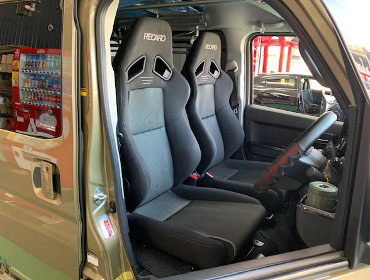 DAIHATSU�@�A�g���[S700V�i2022�N�j�@�Ɂ@RECARO�i���J���j�@SR-7F�@GK100�@BK/SIL�@�~���E�@����