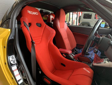 DAIHATSU�@�R�y���Z���@LA400K�i2023�N�j�@�Ɂ@RECARO�i���J���j�@RS-GS�@RED�@�V�[�g�q�[�^�[�t���@����