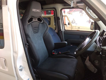 DAIHATSU�@�n�C�[�b�g�J�[�S�@S331V�i2017�N�j�@�Ɂ@RECARO�i���J���j�@SR-C�@UT100H�@A/R�@BK�@�V�[�g�q�[�^�[�t���@����