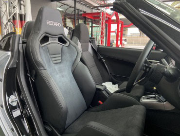 DAIHATSU�@�R�y���@LA400K�i2022�N�j�@�Ɂ@RECARO�i���J���j�@SR-S�@UT100H�@BK�@�V�[�g�q�[�^�[�t���@����