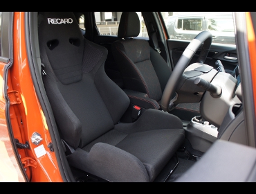 RECARO�i���J���V�[�g�j�@HONDA�@�t�B�b�g3��RECARO�i���J���j�@SR-6 SK100S BK/BK�@����