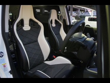 RECARO�i���J���V�[�g�j�@HONDA�@�I�f�b�Z�C�@RC1��RECARO�i���J���j�@�X�|�[�c�X�^�[�@���~�e�b�h�G�f�B�V�����@���@�~2�r�@����