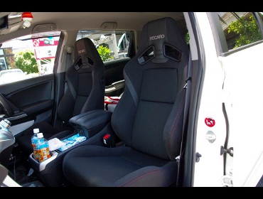RECARO�i���J���V�[�g�j�@HONDA�@�I�f�b�Z�C�@RB3�Ƀ��J���@SR-7 Lassic�i���V�b�N�j�@BK/RED�@���@SR-7F Lassic�i���V�b�N�j�@BK/RED �@����