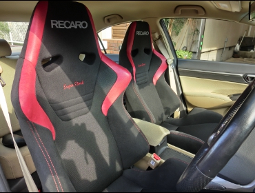 RECARO�i���J���V�[�g�j�@HONDA�@�V�r�b�N�@FD1�Ƀ��J���@����@SR-6�@�X�[�p�[�V���^���NNU�@�~2�r�@����