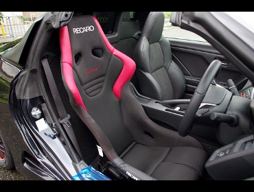 RECARO�i���J���V�[�g�j�@HONDA�@S660S�Ƀ��J���@����@RS-G �X�[�p�[�V���^���NNU�@����