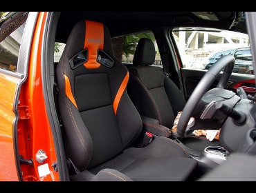 RECARO�i���J���V�[�g�j�@HONDA�@�t�B�b�g�@GK5�Ƀ��J���@SR-7 Lassic OR/OR�@����