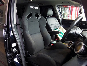 RECARO�i���J���V�[�g�j�@HONDA�@�I�f�b�Z�C�@RB1�Ƀ��J���@SR-7 KK100�@BK�@����